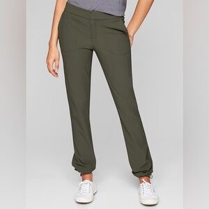 Athleta Olive Green Wander Pants size 6